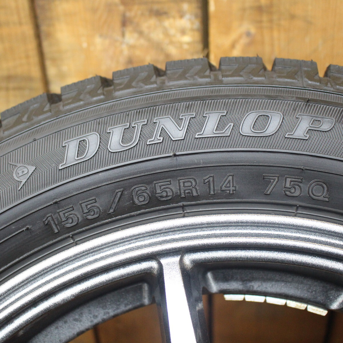 ウェイク タント ムーブ デイズ N-BOX N-ONE キャンバス等 14インチ 2023年製 ダンロップ WM02 155/65R14 スタッドレスタイヤ 4本SET_画像5