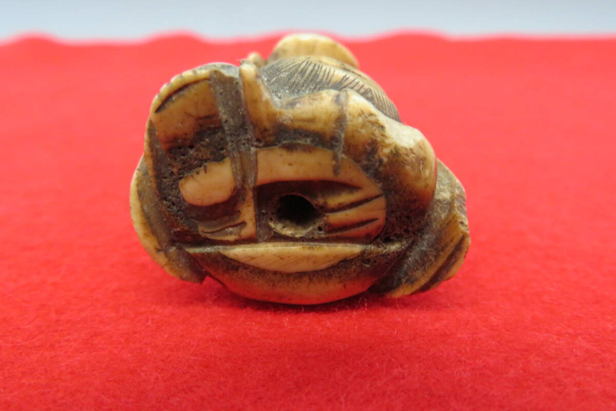 超希少☆時代物】鹿角 骨 根付 布袋尊 布袋様 七福神 鹿 彫刻 超希少☆時代物】鹿角 骨 根付 布袋尊 布袋様 七福神 鹿 彫刻
