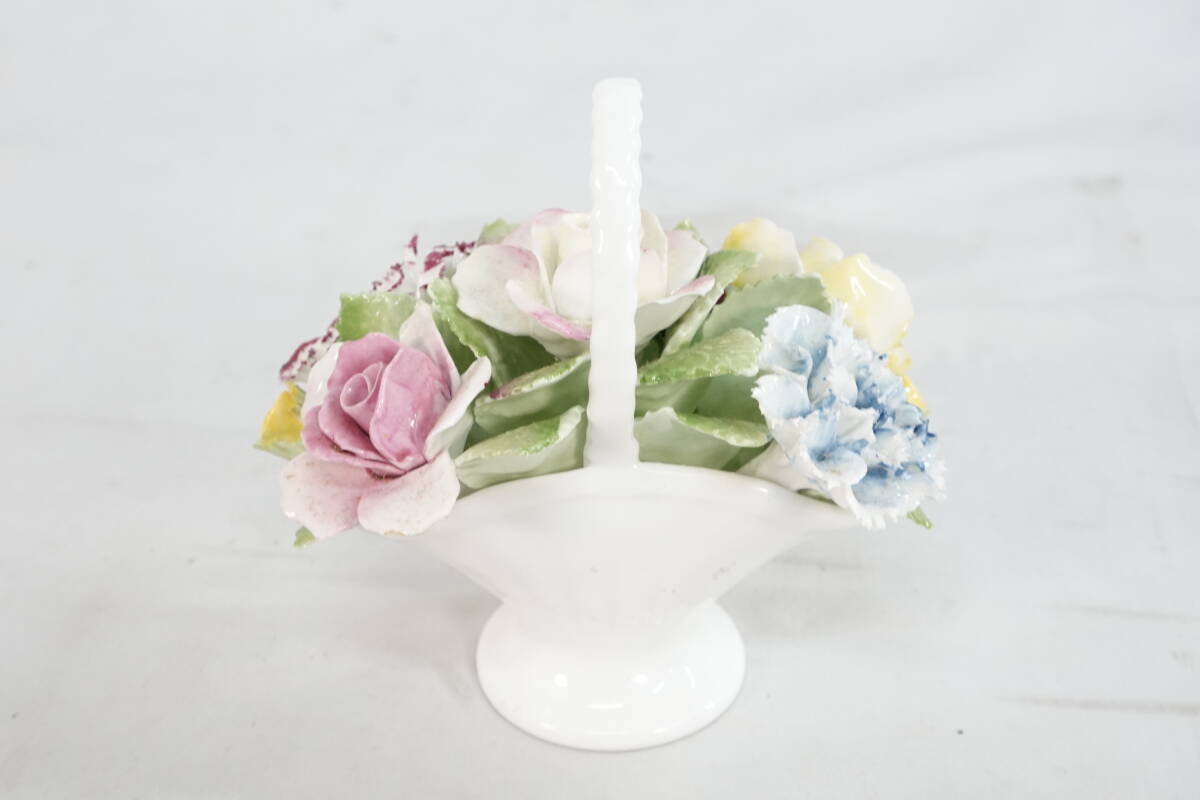 ROYAL DOULTON ロイヤルドルトン A103 お花 置き物 陶器 ROYAL DOULTON ロイヤルドルトン A103 お花 置き物 陶器