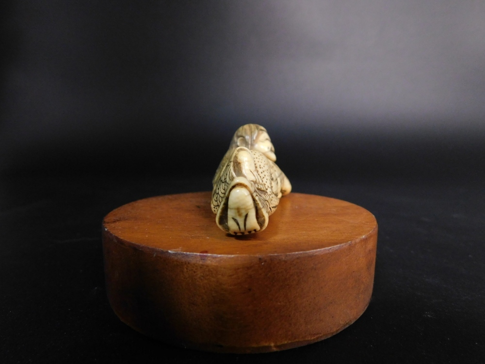 ◇ 提物 緒締玉 銀製 槌目 文ぶく茶釜 / 根付 提げ物 Netsuke ◇ 提物 緒締玉 銀製 槌目 文ぶく茶釜 / 根付 提げ物 Netsuke