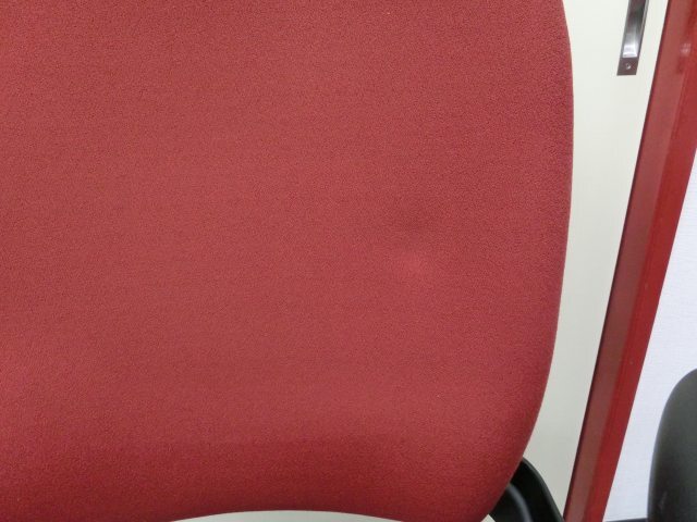 ??【7C21③】スチールケース　リープチェア　Aタイプ　可動肘　前傾機能付　ハンガー　ルージュ　46212119　肘付ハイバックチェア??