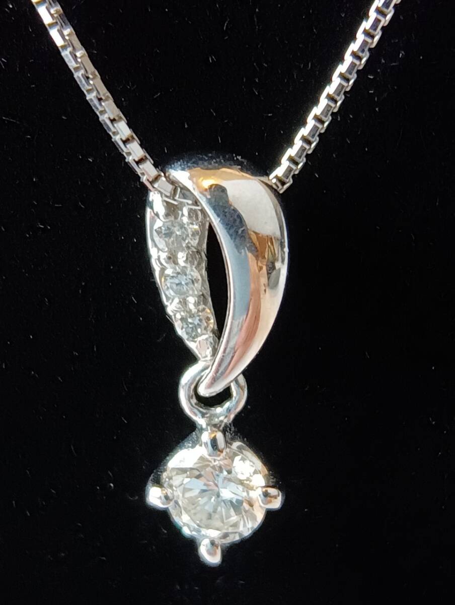 金獅子オリジナルジュエリー　ネックレス　pt900/850　D0.13ct FD0.03ct_画像2