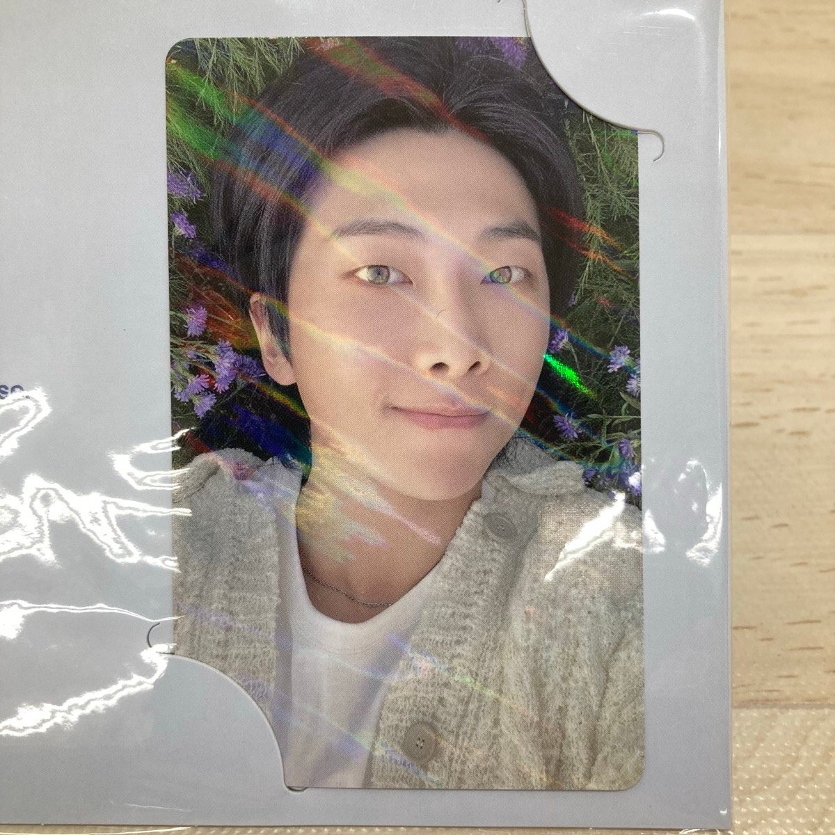 BTS RM indigo購入特典台紙付き ホログラム フォトカード ほぼ、新品 BTS RM indigo購入特典台紙付き ホログラム フォトカード ほぼ、新品