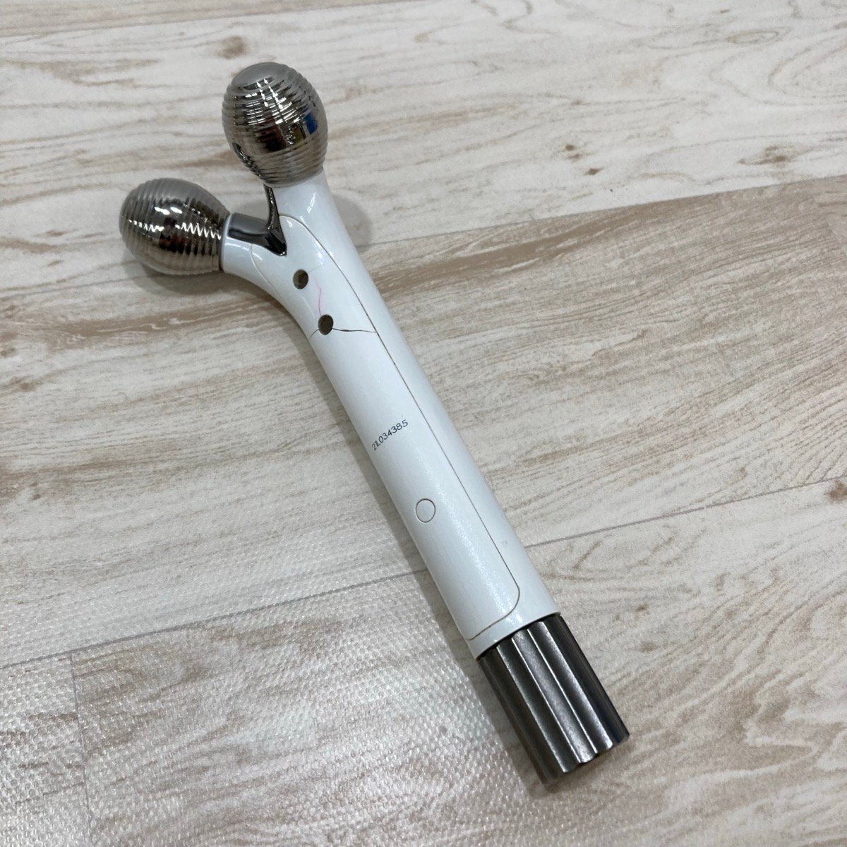 現状品 YA-MAN ヤーマン 美顔器 ウェイビー ミニ ローラー EMS 現状品 YA-MAN ヤーマン 美顔器 ウェイビー ミニ ローラー EMS