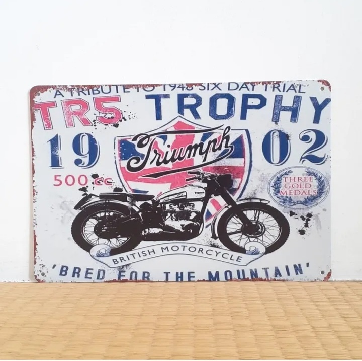 Triumph Trophy TRIUMPH TROPHY табличка 30×20cm Triumph Trophy TRIUMPH TROPHY табличка 30×20cm