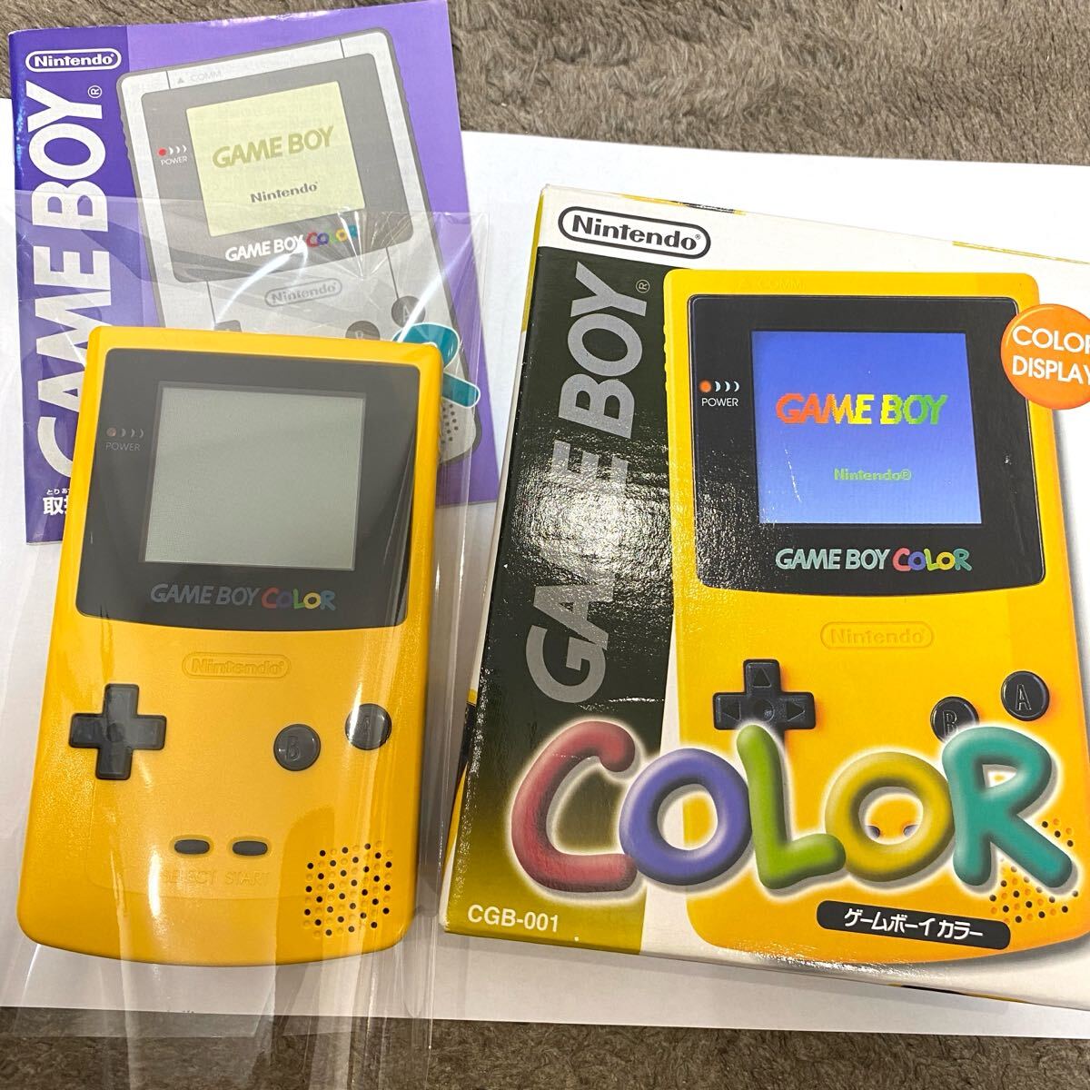 ゲームボーイカラー □極美品 レア 人気レアカラー イエロー GBC ゲームボーイカラー □極美品 レア 人気レアカラー イエロー GBC