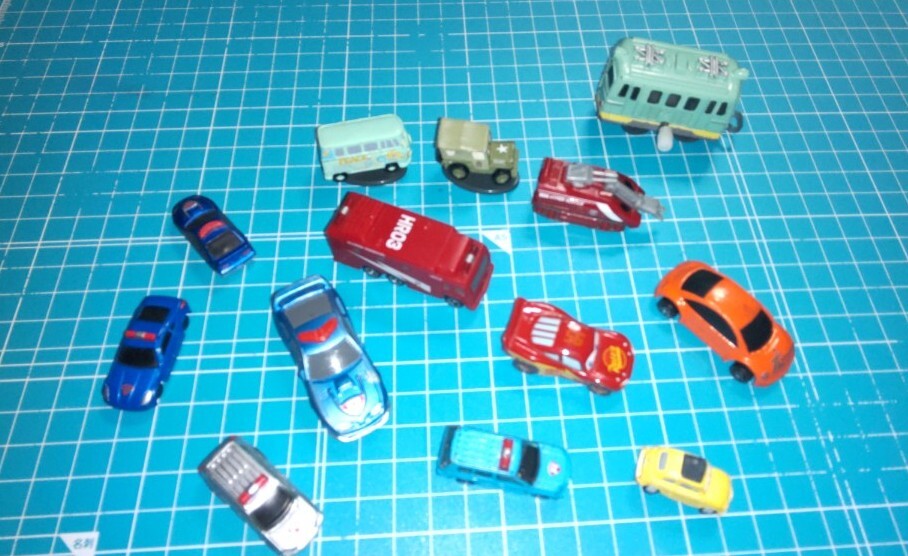 ミニカー13臺(tái) 中古 ！OK値下交渉 安い送料希望は入札前質(zhì)問にコメントください！生活応援セール月末マデ