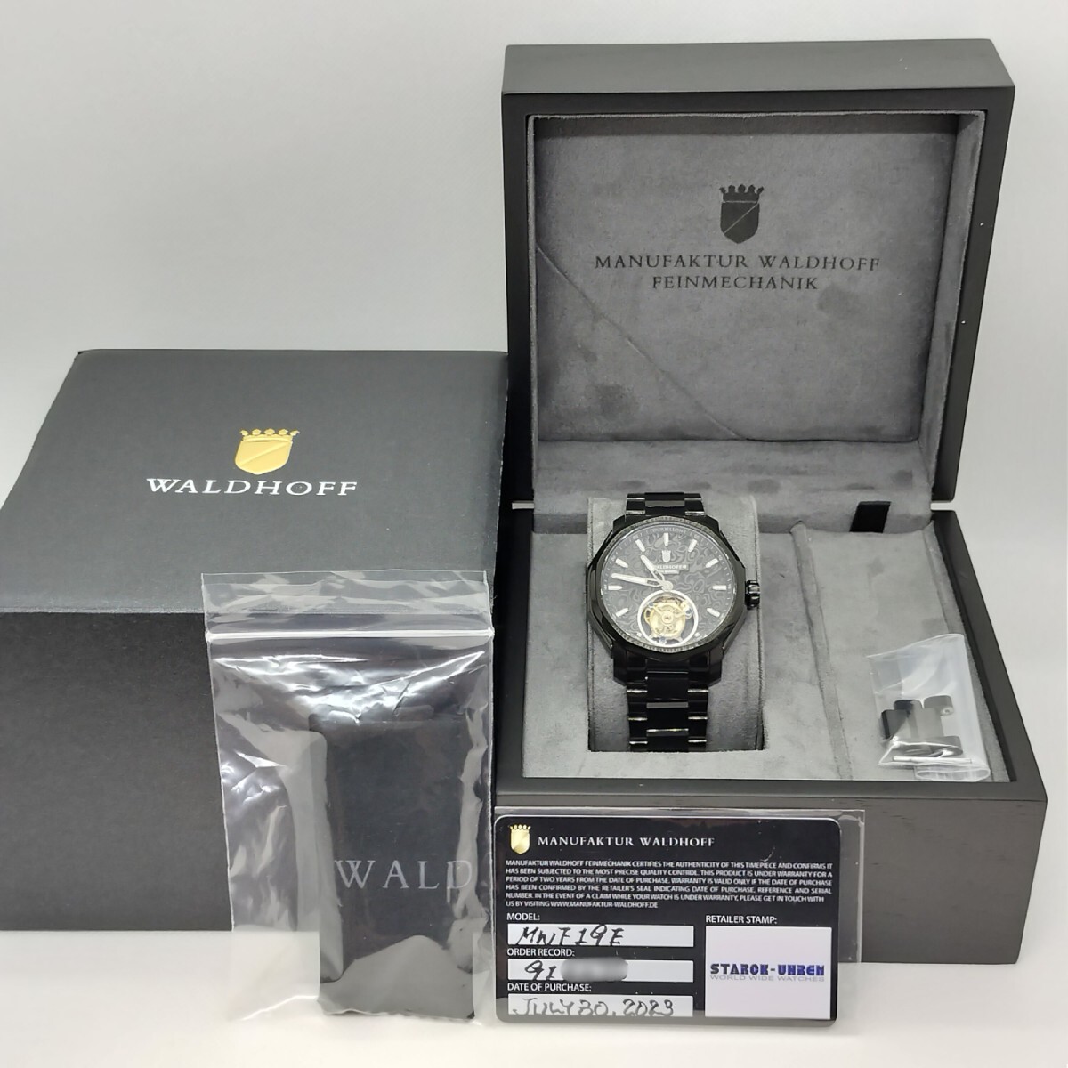 【極美品】WALDHOFF ヴァルドホフ Continental S Black トゥールビヨン限定モデル 箱保付きメンズ腕時計