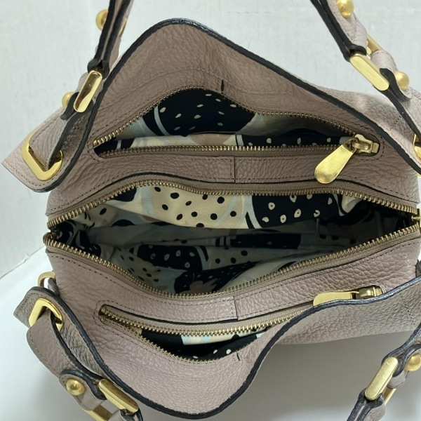 イアンヌ IANNE ハンドバッグ - レザー ベージュ タッセル イアンヌ IANNE ハンドバッグ - レザー ベージュ タッセル