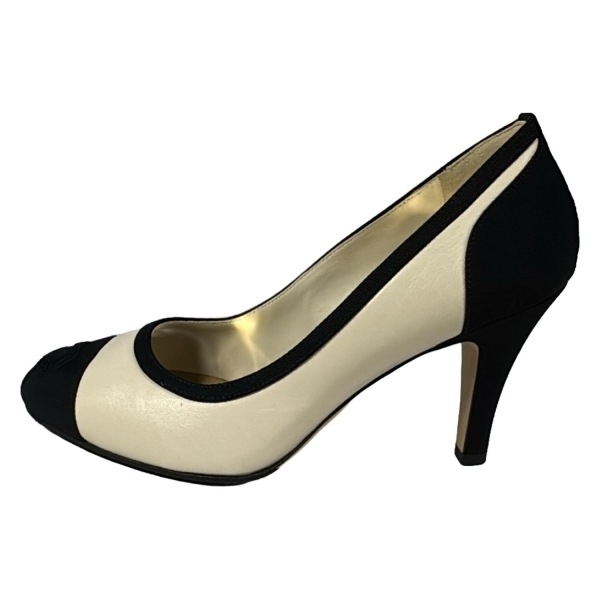 シャネル CHANEL パンプス 35 C G37500 - ラムスキン アイボリー×黒 レディース ココマーク/アウトソール張?zhí)鏈g 靴