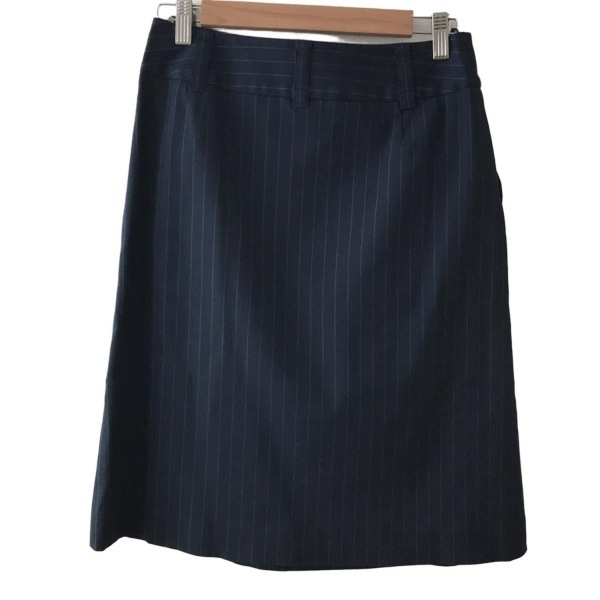 アクアスキュータム Aquascutum 巻きスカート サイズ0 S - ネイビー×ライトブルー レディース ひざ丈/ストライプ 美品 ボトムス
