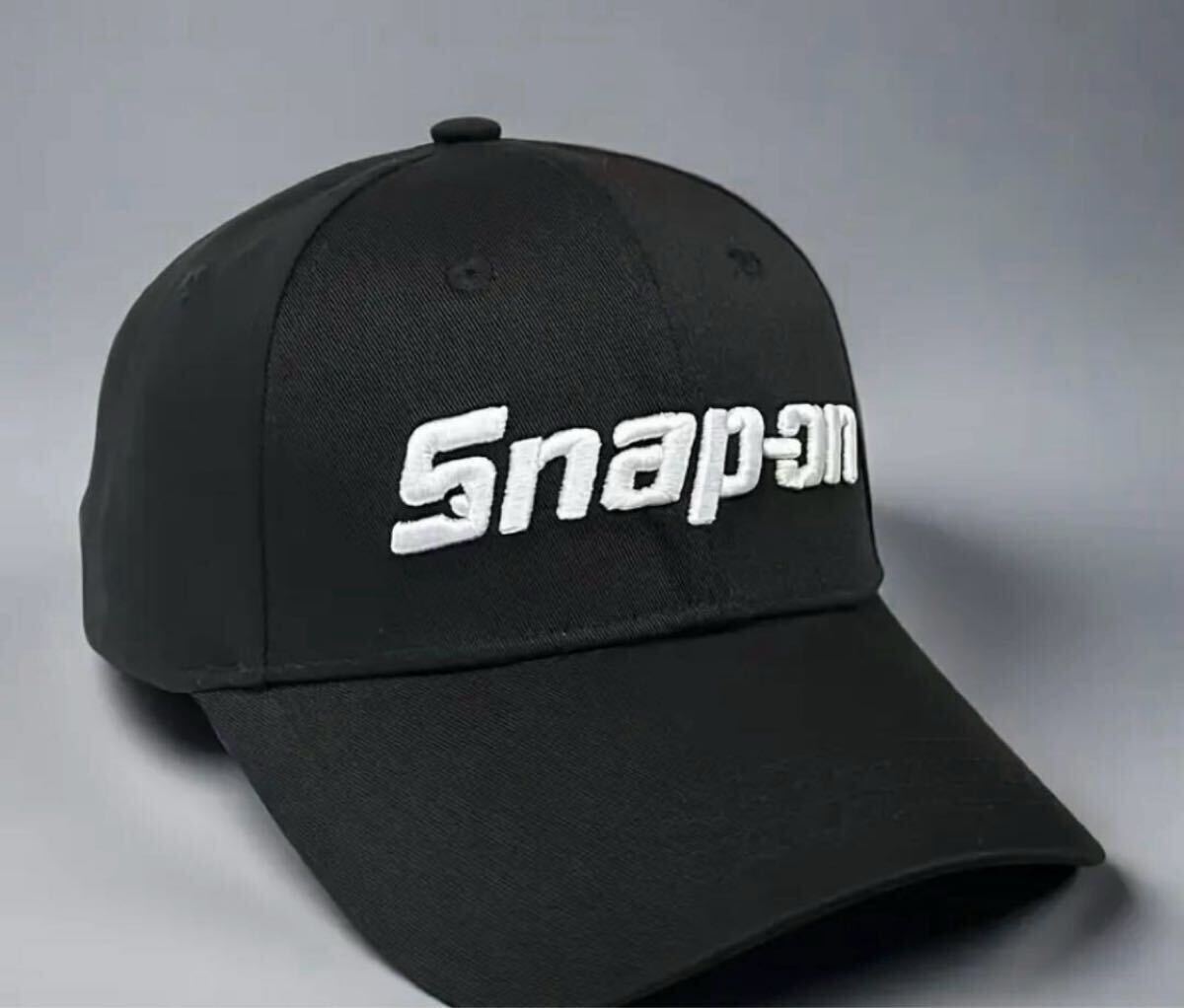 帽子/野球帽/キャップ『Snap-onスナップオン　黒/白字　立体刺繍』新品