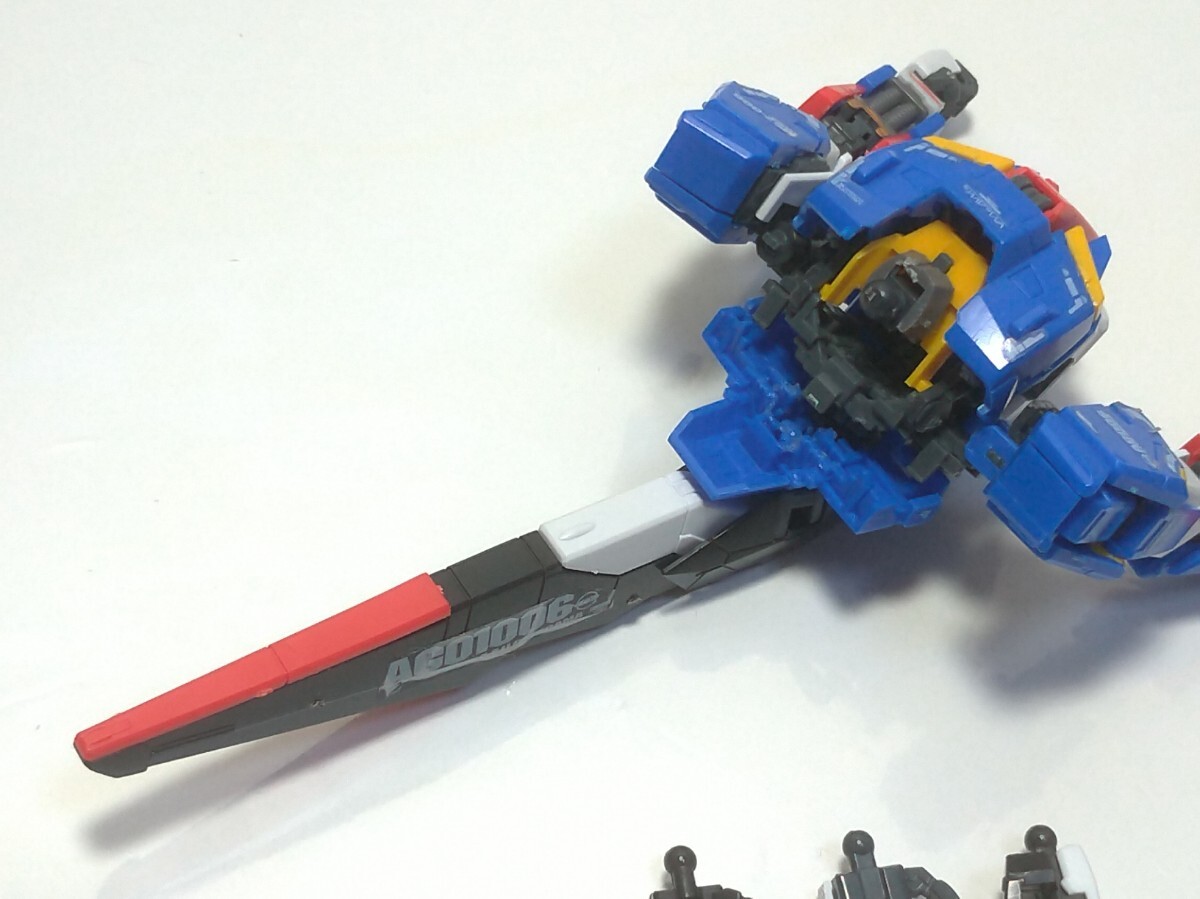 ☆送料180円 ジャンク RG z GUNDAM zガンダム 腕 ボディ 胴体 ☆送料180円 ジャンク RG z GUNDAM zガンダム 腕 ボディ 胴体