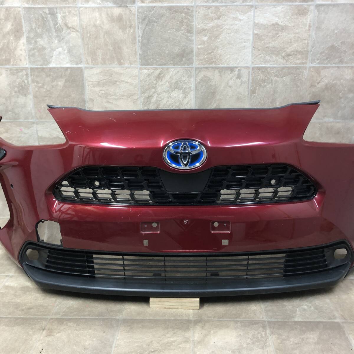 D3-173/MXPJ10/MA15A/MXPB10ヤリス クロスTDRパーツ付き純正フロントバンパー52119-52E00