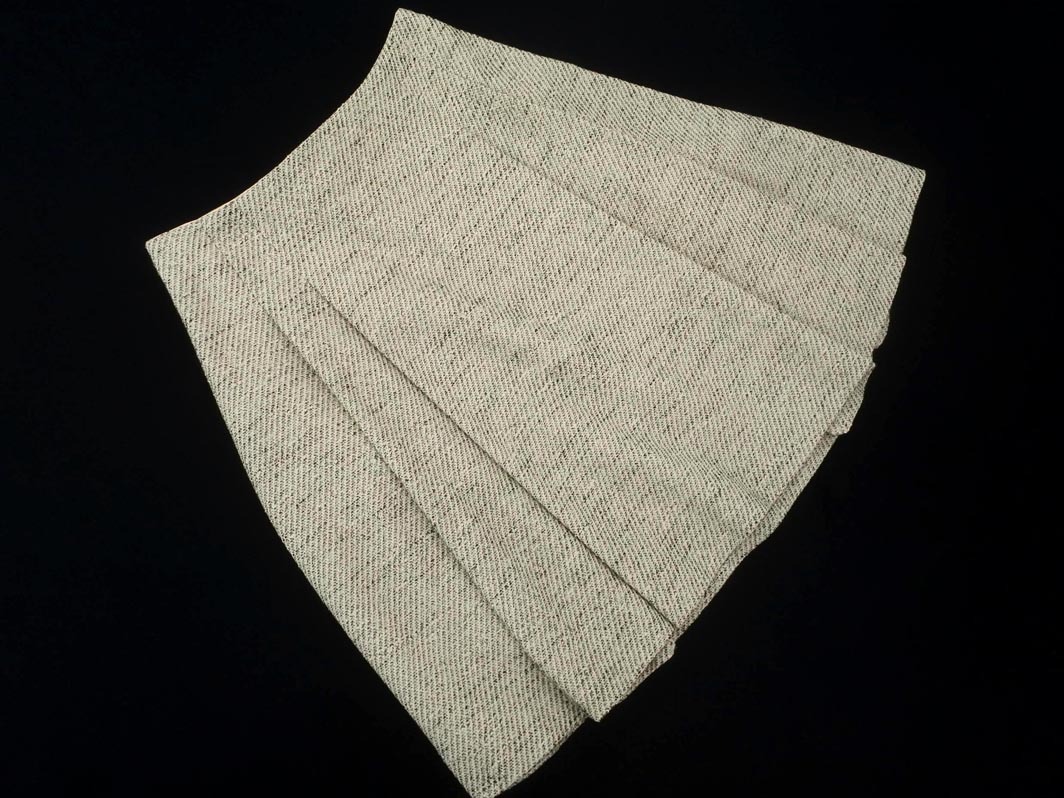 UNTITLED アンタイトル タック Aライン 臺形 スカート size1/白ｘ黒 ■◇ ☆ fca7 レディース