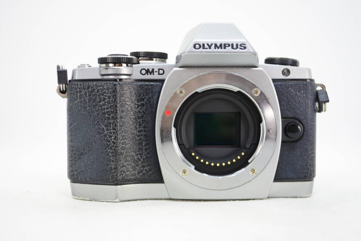 ★并品★OLYMPUS オリンパス e-m10 ボデ?！　?3862