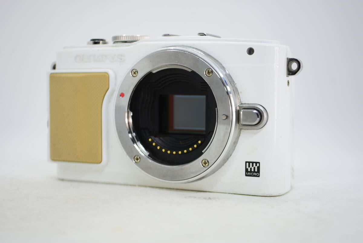 ★緊急特価品★OLYMPUS オリンパス E-PL5 ボデ?！?3868