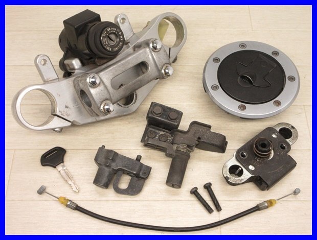 ☆ケ943 ゼファー400カイ ZR400C キーセット トップブリッジ ☆ケ943 ゼファー400カイ ZR400C キーセット トップブリッジ