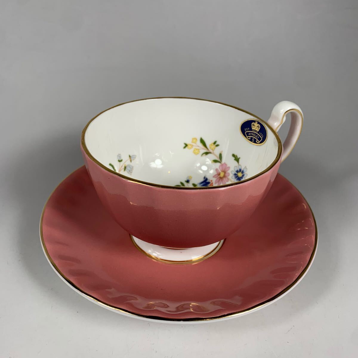 AYNSLEY エインズレイ カップ ソーサー ティーカップ 金彩 ピンク バタフライ 
