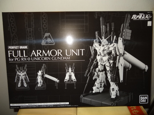バンダイ PG 1/60 ユニコーンガンダム + フルアーマーユニット + バンダイ PG 1/60 ユニコーンガンダム + フルアーマーユニット +