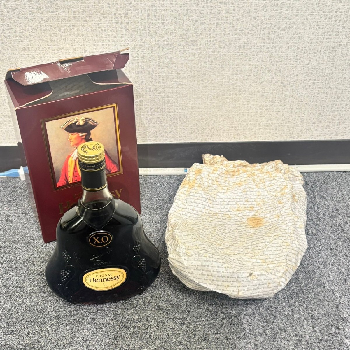 B3692】【1円スタート】【未開栓 古酒】 ヘネシー XO 金キャップ B3692】【1円スタート】【未開栓 古酒】 ヘネシー XO 金キャップ