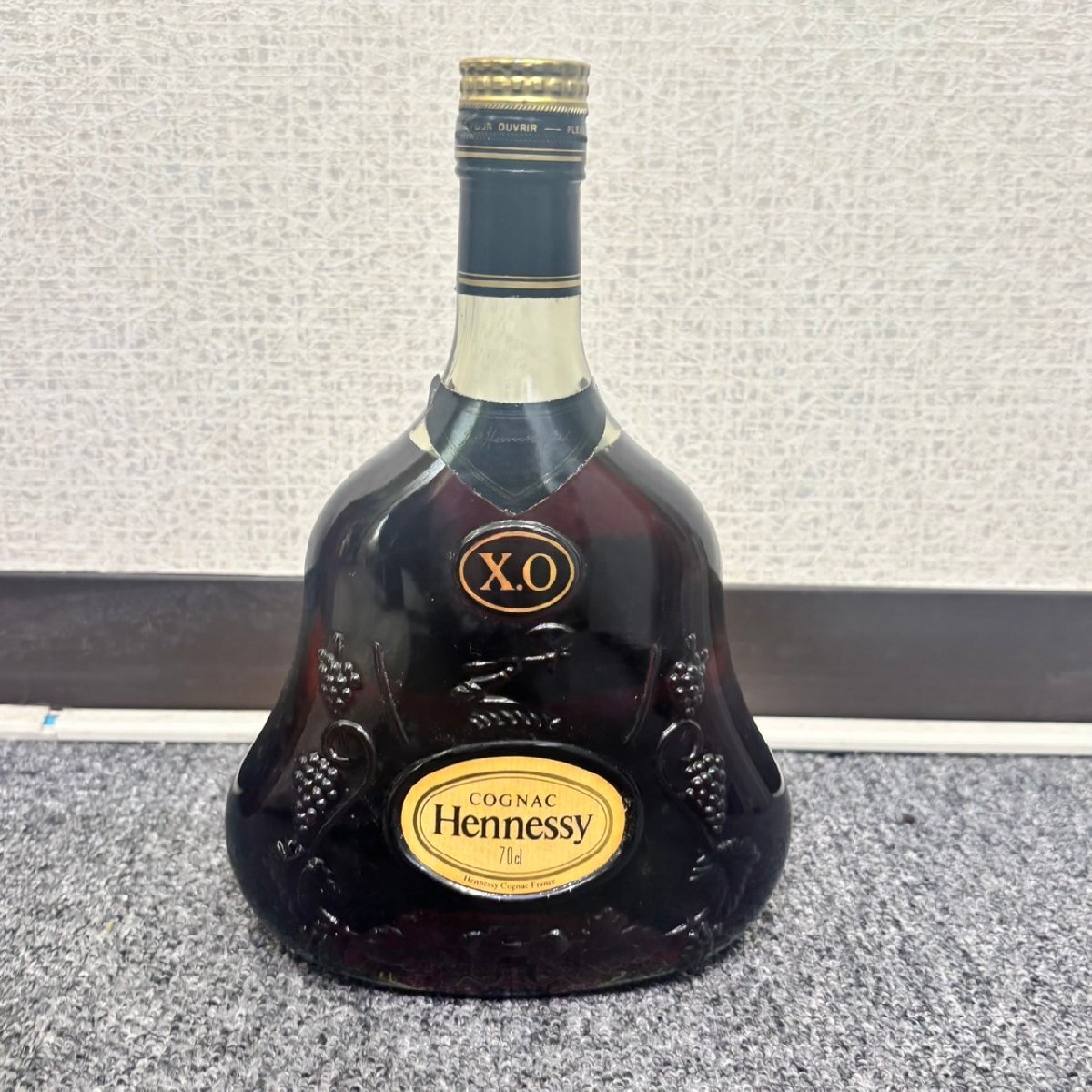 B3692】【1円スタート】【未開栓 古酒】 ヘネシー XO 金キャップ B3692】【1円スタート】【未開栓 古酒】 ヘネシー XO 金キャップ