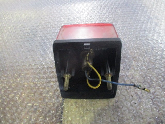 A7AD01 SDR200 задний фонарь 2TV S