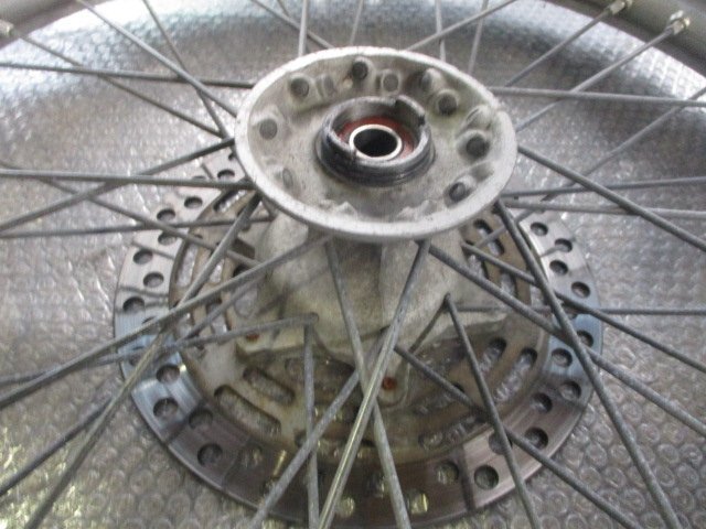 A7AD11 Djebel 250XC переднее колесо SJ45A Y