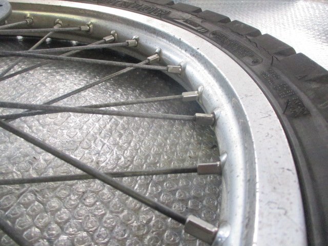 A7AD11 Djebel 250XC переднее колесо SJ45A Y