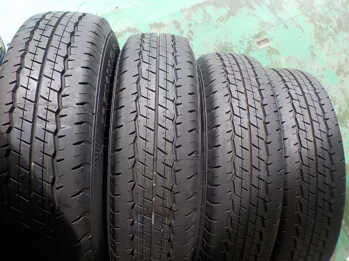 HS15991 ＰＲＥＭＩＸ ２００系 ハイエース レジアスエース 等 ダンロップ ＳＰ１７５N 195/80R15 107/105NLT ９．９分山 付き