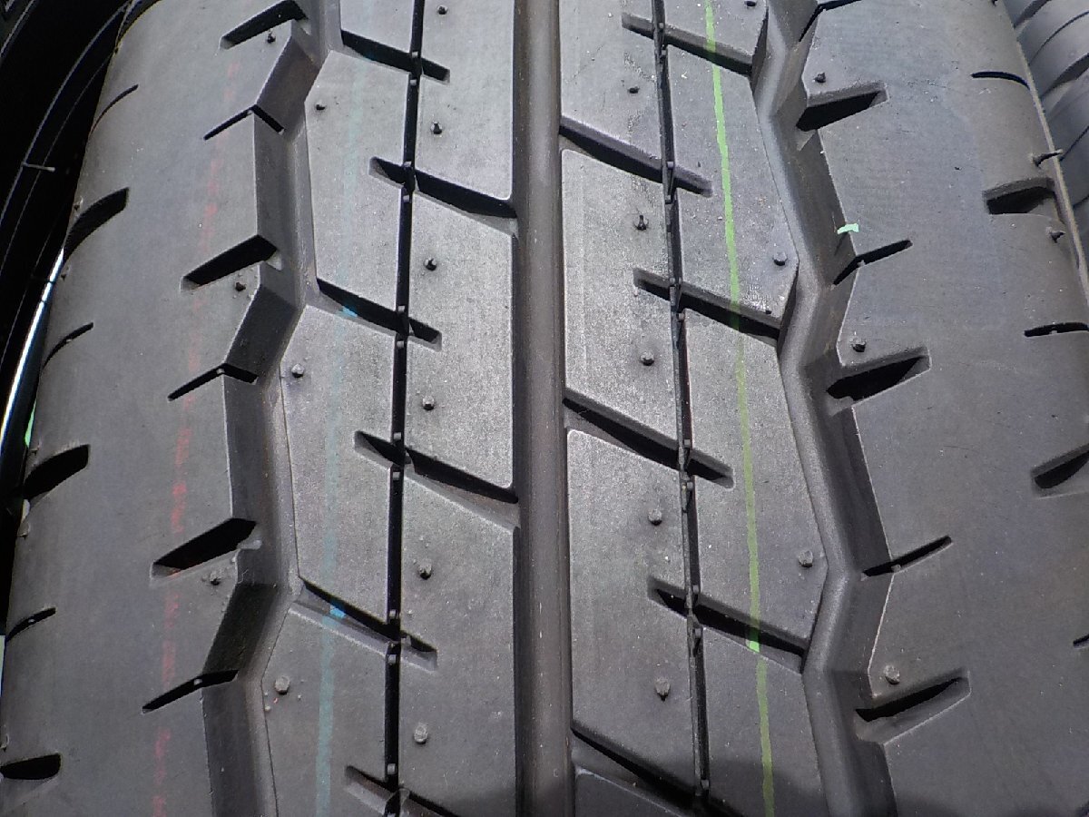 HS15991 ＰＲＥＭＩＸ ２００系 ハイエース レジアスエース 等 ダンロップ ＳＰ１７５N 195/80R15 107/105NLT ９．９分山 付き