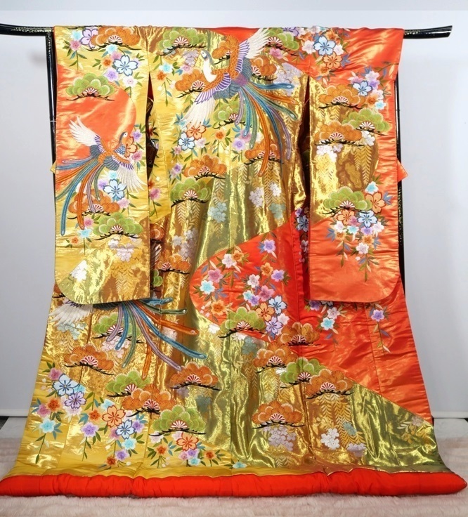 U016Uちょる☆結婚式場より入荷!豪華絢爛【色打掛】和装 花嫁 U016Uちょる☆結婚式場より入荷!豪華絢爛【色打掛】和装 花嫁