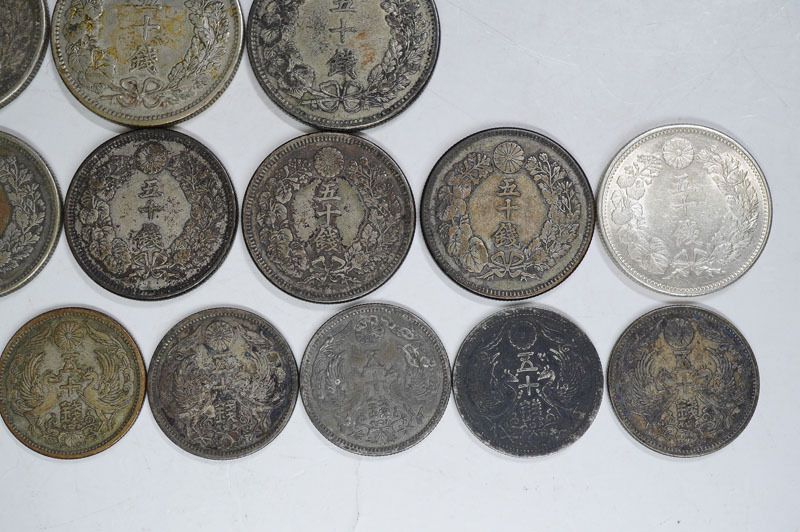 1円~【e367】日本 銀貨 まとめ 総重量:約174.5g 旭日竜大型 1円~【e367】日本 銀貨 まとめ 総重量:約174.5g 旭日竜大型