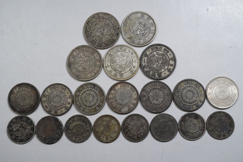 1円~【e367】日本 銀貨 まとめ 総重量:約174.5g 旭日竜大型 1円~【e367】日本 銀貨 まとめ 総重量:約174.5g 旭日竜大型