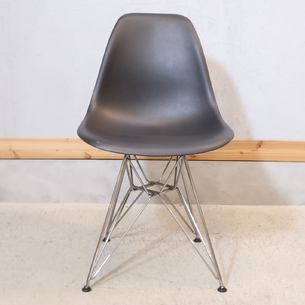 Hermanmiller ハーマンミラー イームズ サイドシェルチェアー ワイヤーベース ブラック ミッドセンチュリー エッフェルベース FC117