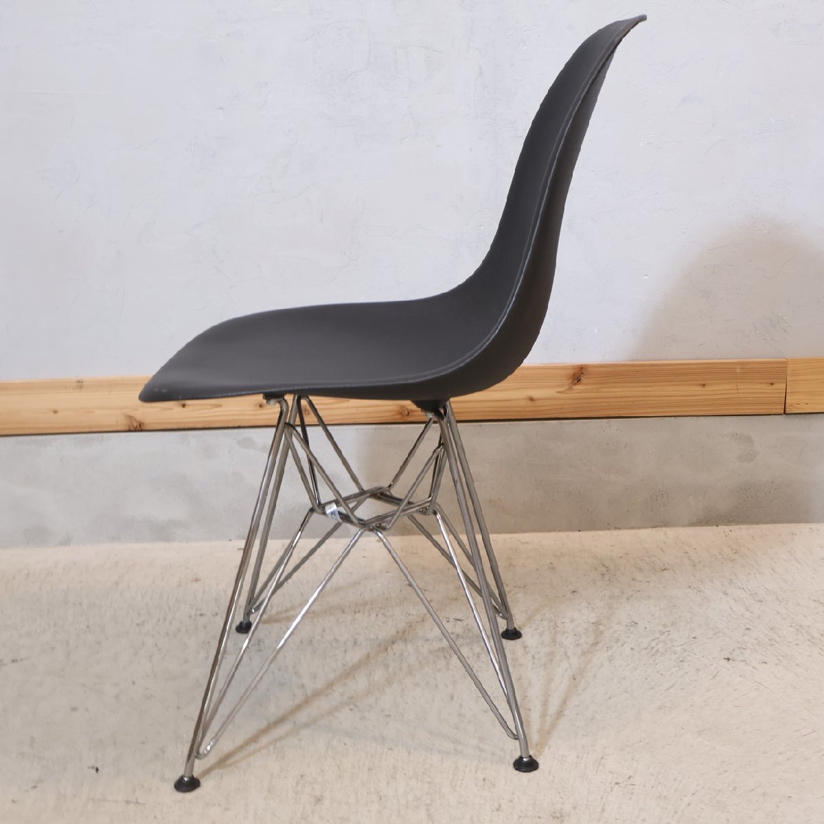 Hermanmiller ハーマンミラー イームズ サイドシェルチェアー ワイヤーベース ブラック ミッドセンチュリー エッフェルベース FC117
