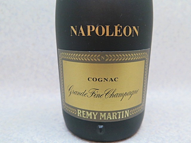 ★☆【古酒】REMY MARTIN NAPOLEON COGNAC レミーマルタン ナポレオン コニャック ブランデー 700ml 40% 未開栓 ブランデー ot☆★