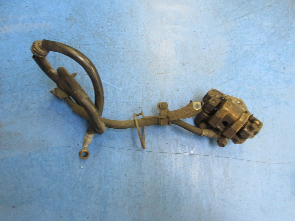 グランドアクシス 100　SB06J　ブレーキキャリパー　注意品　657-2　