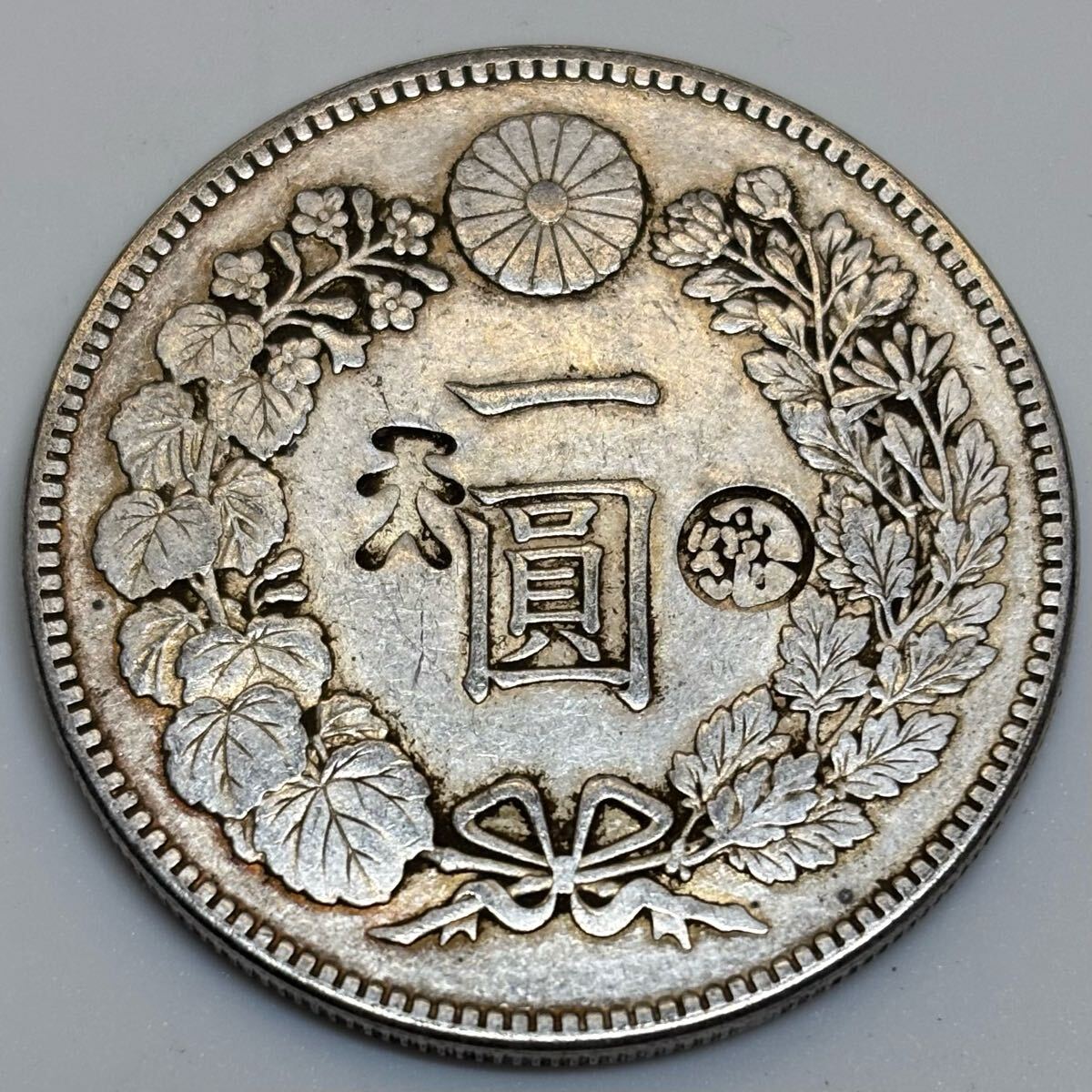 一圓 古銭 貿易銀 コイン 銀貨 日本古銭 明治十九年 硬貨 竜 菊 一圓 古銭 貿易銀 コイン 銀貨 日本古銭 明治十九年 硬貨 竜 菊