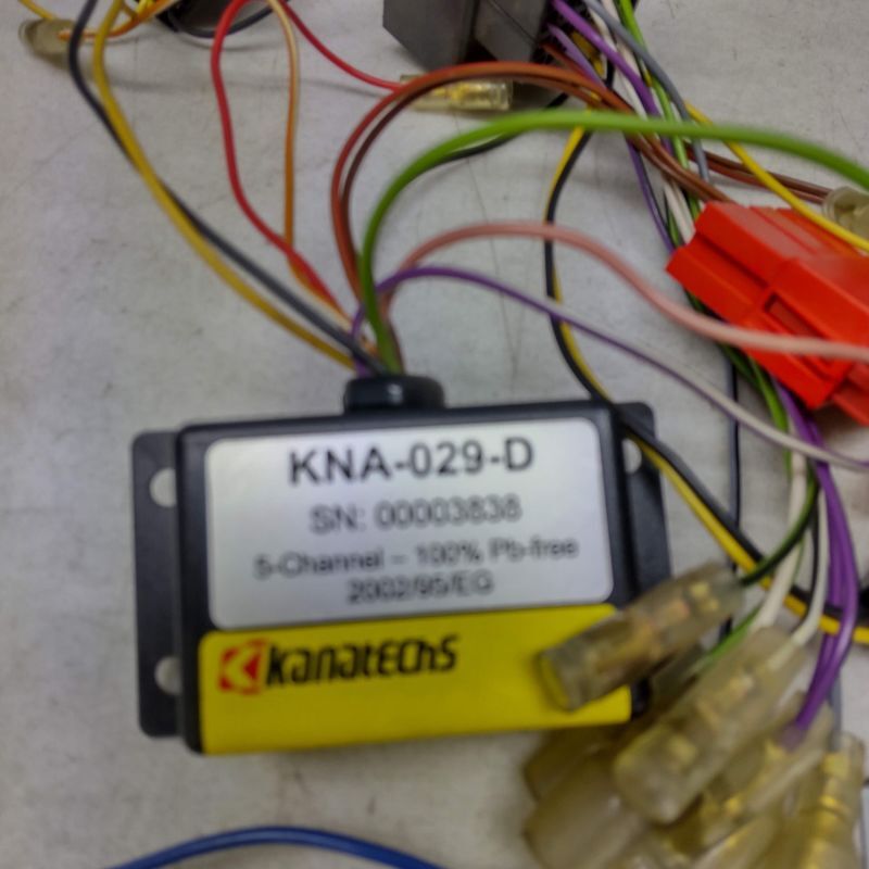 １ＫＢＬＧ　ゴルフ　純正　オーディオパネル（ステー付?ＫＮＡ－０２９?カナック）?。保粒保常?２５Ｅ２６０３*同梱不可