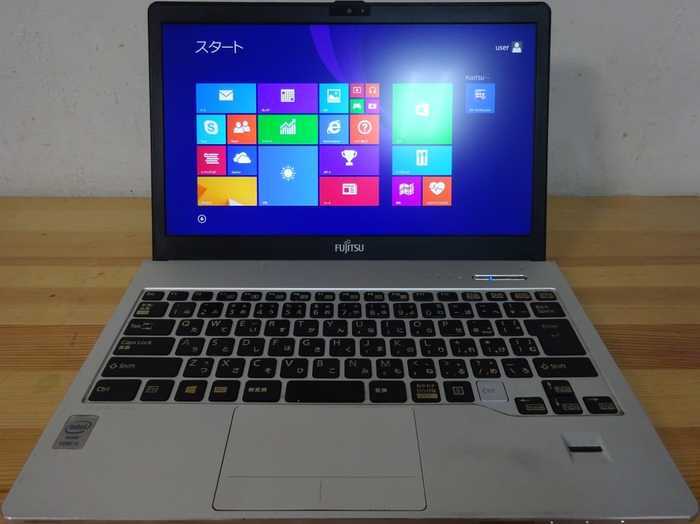 富士通 ノートパソコン LIFEBOOK S904/J/Core i5-4300U 1.9GHz/4GB/320GB/中古特価良品_画像1