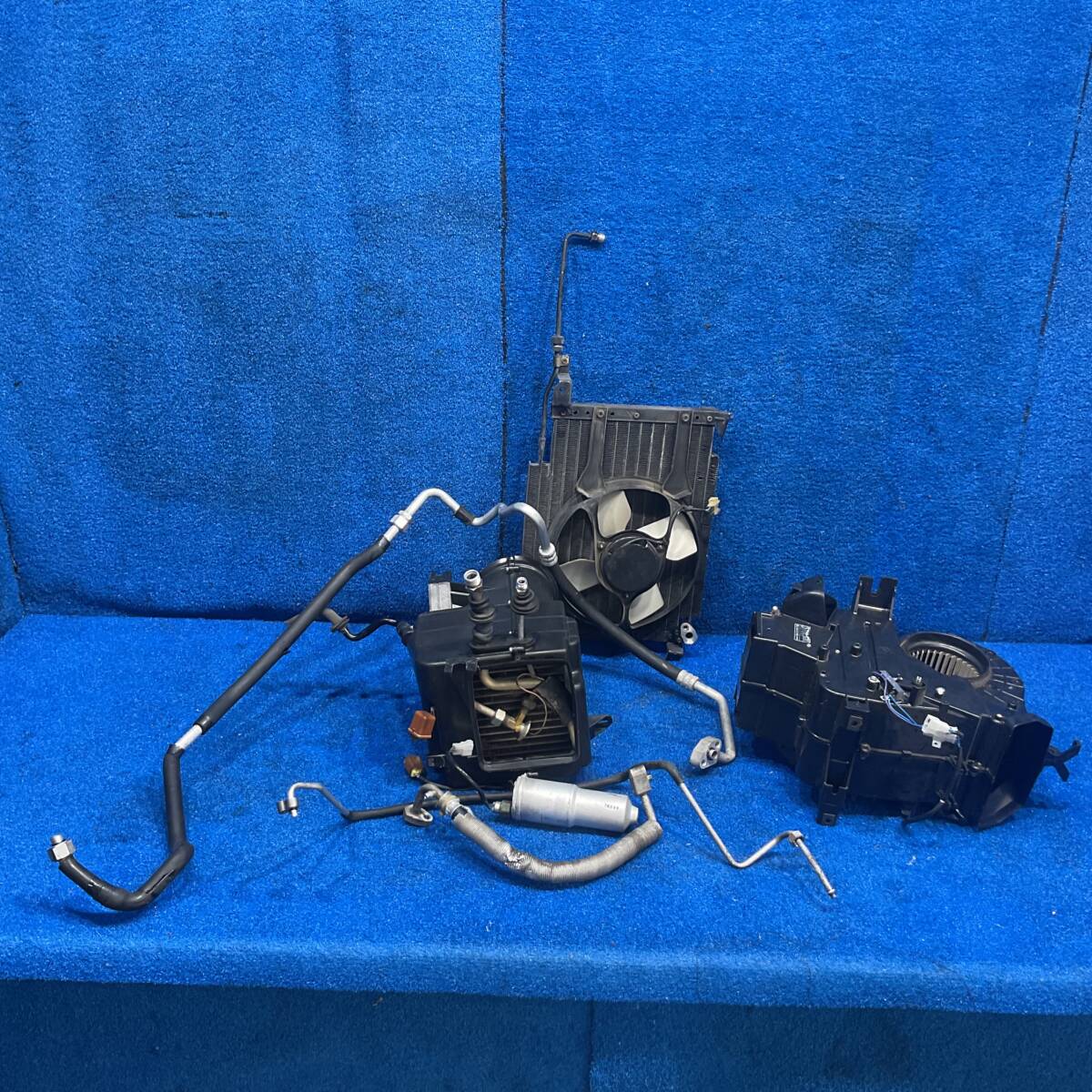 [AK-0026237][T] H4 Nissan Figaro FK10 редкий MA10ET испаритель сердцевина подогревателя двигатель-вентилятор конденсатор вентилятор трубы 600260