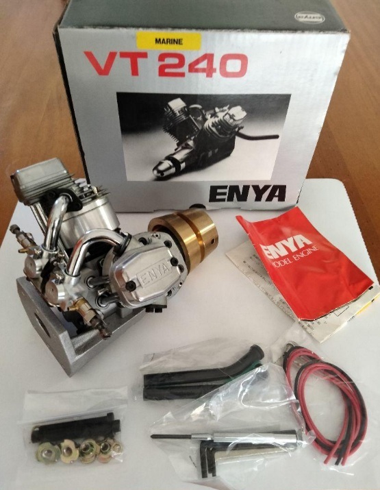 ツイン エンジン VT240 マリン 新品 未使用 超大型 ENYA Vtwin 4 ツイン エンジン VT240 マリン 新品 未使用 超大型 ENYA Vtwin 4
