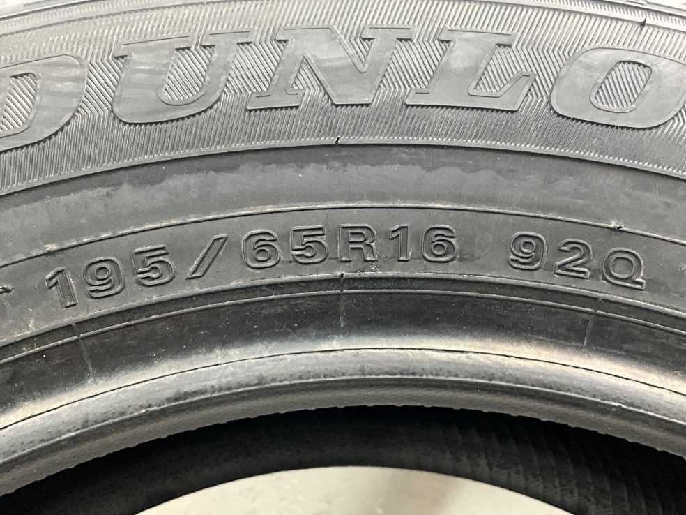  не использовался 2 шт. комплект 195/65R16 92Q Dunlop WINTERMAXX WM02 зима зимний 195/65/16 Atenza Sport b10893