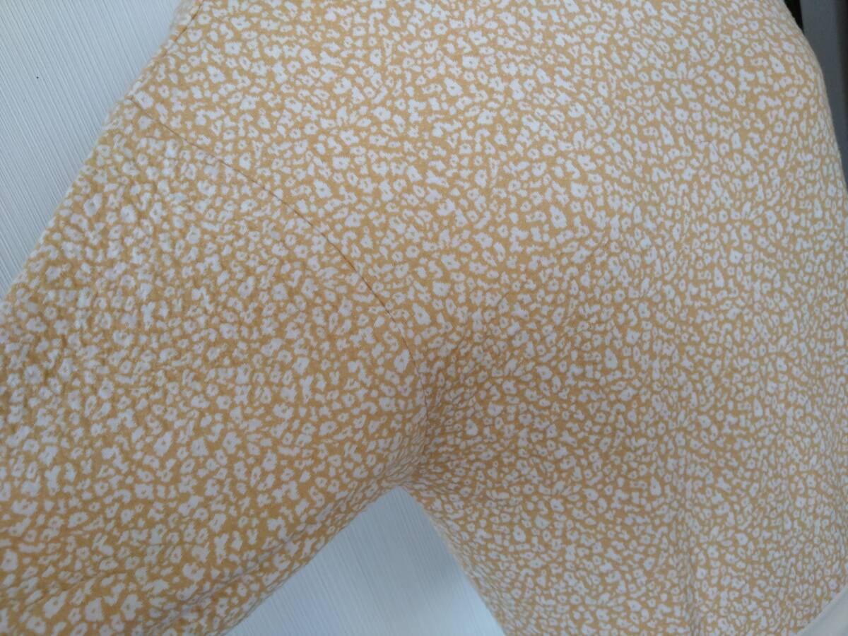 ◎RETRO GIRL レトロガール 小花柄 オレンジイエロー 半袖 トップス フリーサイズ_画像4