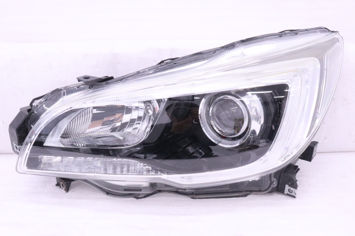 52-1478★前期 A～C年改 A～C年改 LED BN9 レガシィ★左ヘッドライト KOITO 100-60232 打刻:FJ BS9 純正★スバル (UK)