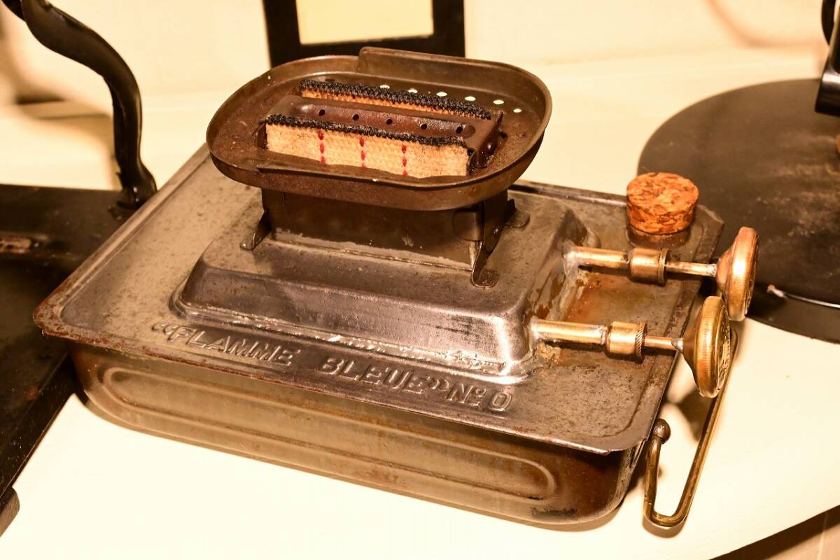 ビンテージ・キャンプ用品】アンティーク フランメブルー FLAMME ビンテージ・キャンプ用品】アンティーク フランメブルー FLAMME