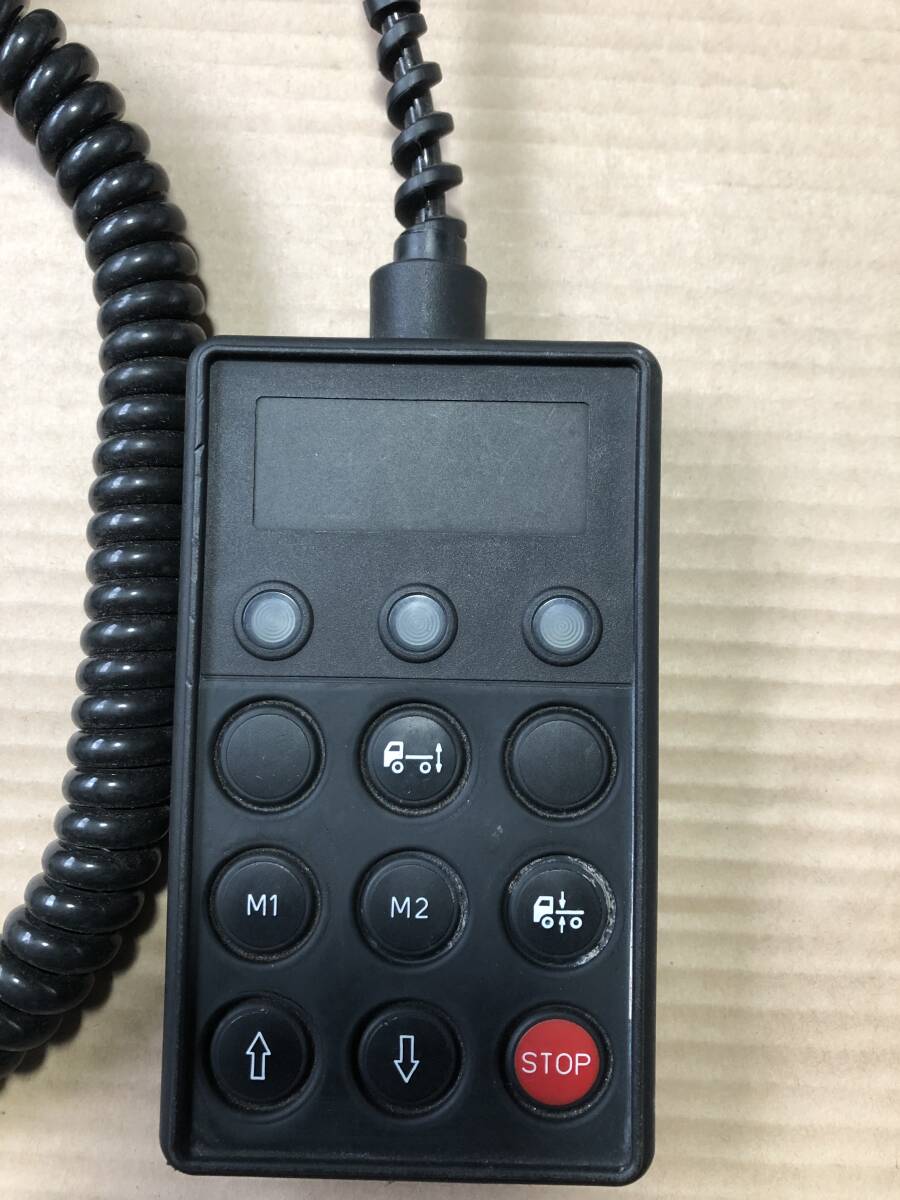 いすゞ エアサスコントローラー いすゞ純正部品】 いすゞ エアサスコントローラー (日野 ふそう