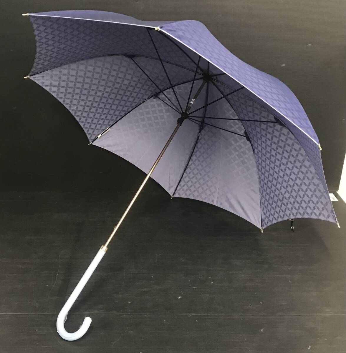 柴/CELINE/セリーヌ/雨傘/日傘/旧ロゴ/ネイビー/マカダム柄/持ち 柴/CELINE/セリーヌ/雨傘/日傘/旧ロゴ/ネイビー/マカダム柄/持ち