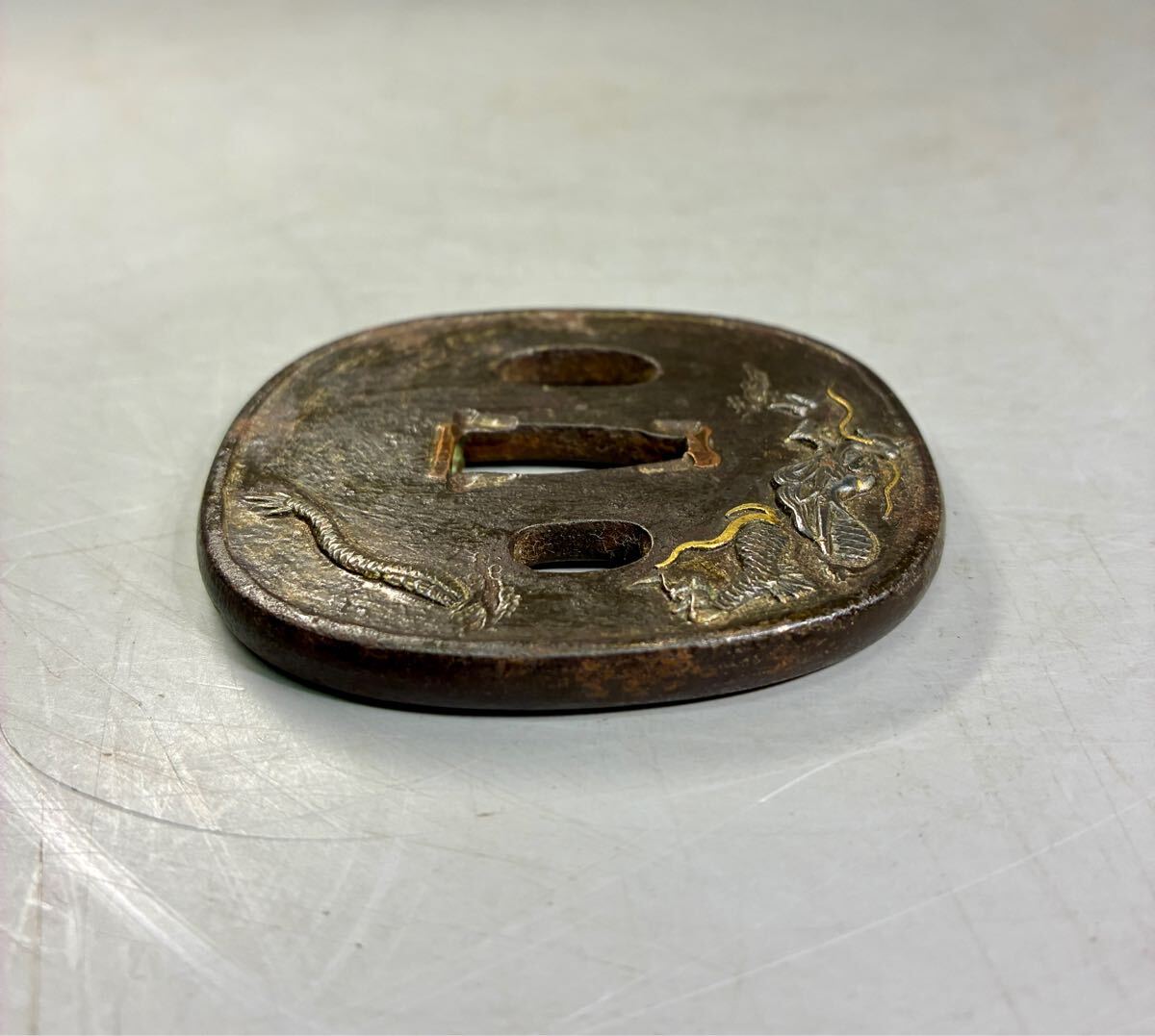時代武具 刀装具 鍔 金銀象嵌 雲龍図 鉄鍔 鉄地鍔 鐔 日本刀 時代武具 刀装具 鍔 金銀象嵌 雲龍図 鉄鍔 鉄地鍔 鐔 日本刀